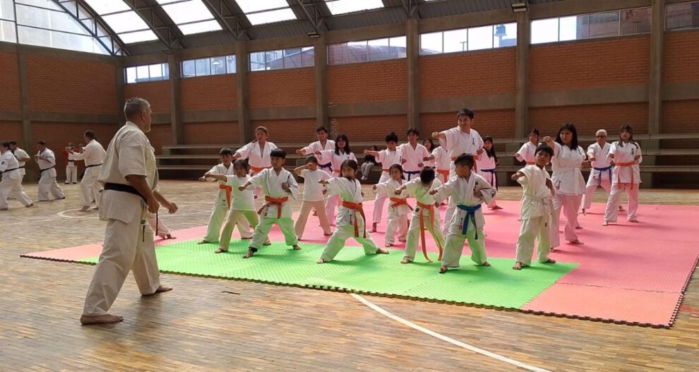 Karate kyokushin, Seminario de Karate en Oruro