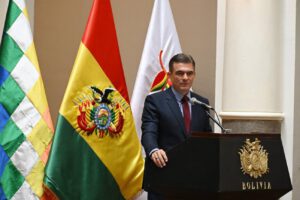 El Presidente Paz en conferencia de prensa