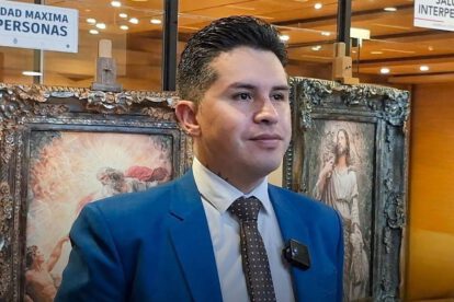 El diputado Rojas en conferencia de prensa