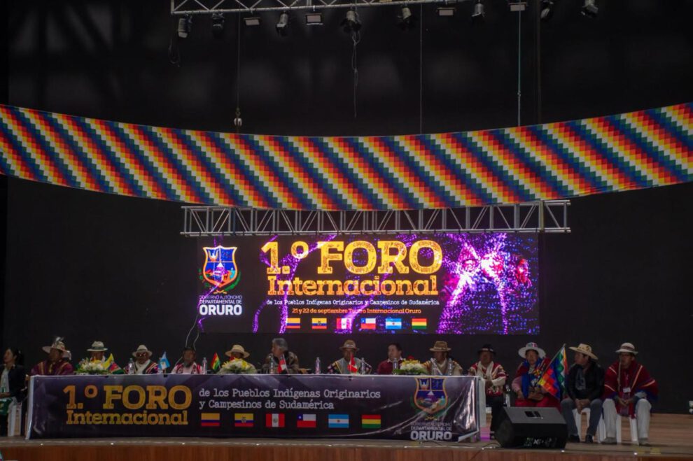 inauguración de foro internacional indígena en Oruro