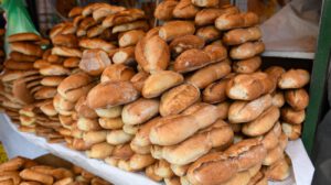 El pan de batalla o marraqueta.