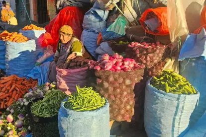 puesto de venta de verduras