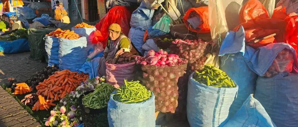 puesto de venta de verduras