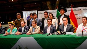 Autoridades del Gobierno y de la FAM en conferencia de prensa