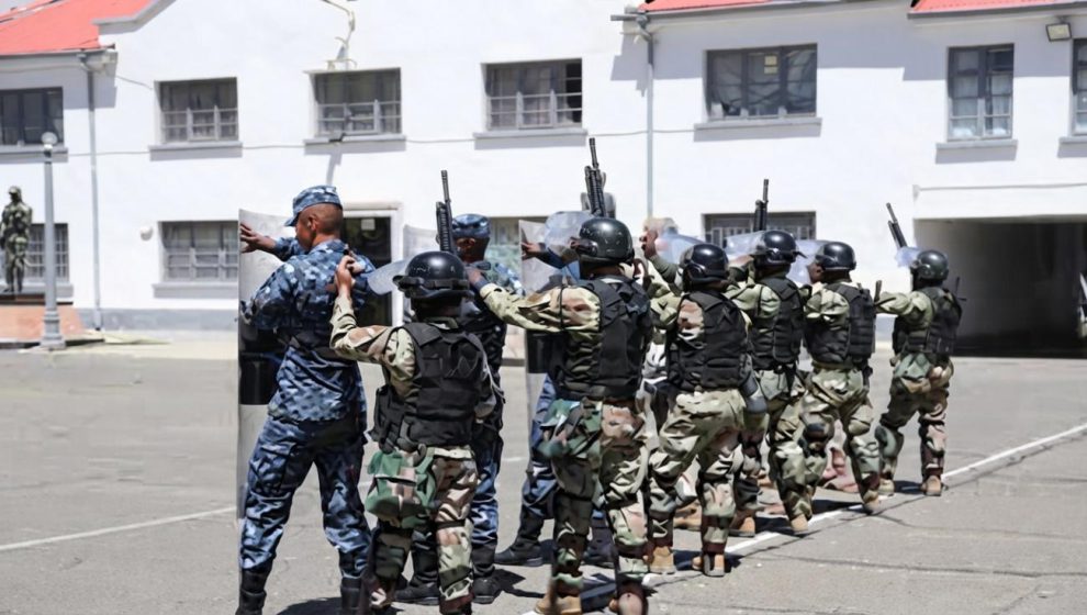 militares