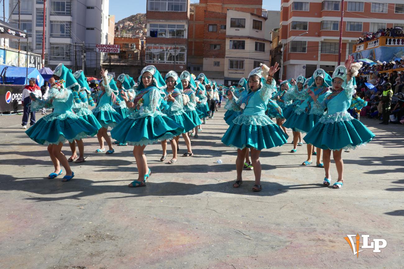 entrada del VISO en Oruro