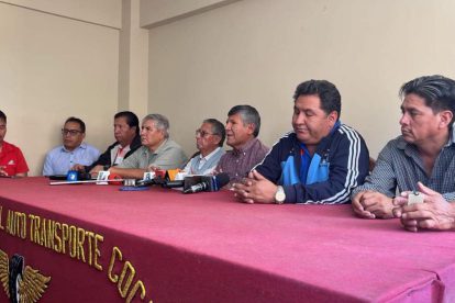 Representantes del transporte federado de Cochabamba