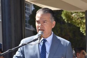 Ministro de Defensa, Ernesto Justiniano