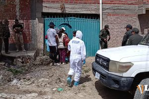 policía en investigación de hecho