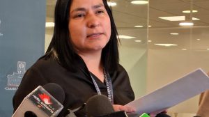 La senadora Guerrero en conferencia de prensa