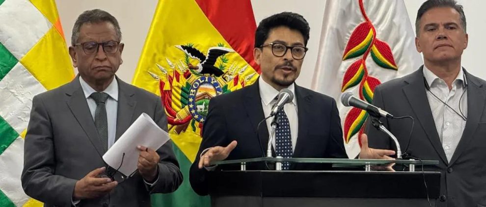 El Gobierno brindó una conferencia de prensa sobre la acusación de EE.UU.