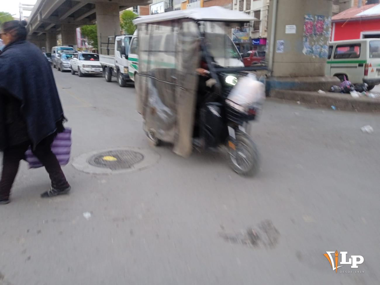 Imagen de una moto eléctrica ica