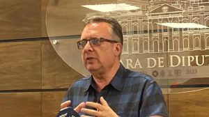 El diputado de Alianza Unidad, Carlos Alarcón