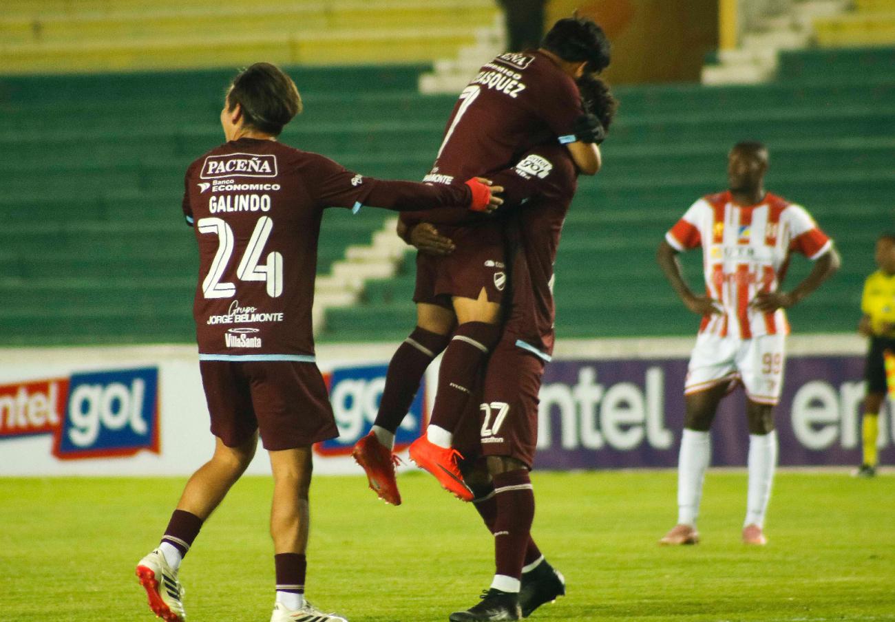 División Profesional, Club Independiente, Club Bolívar