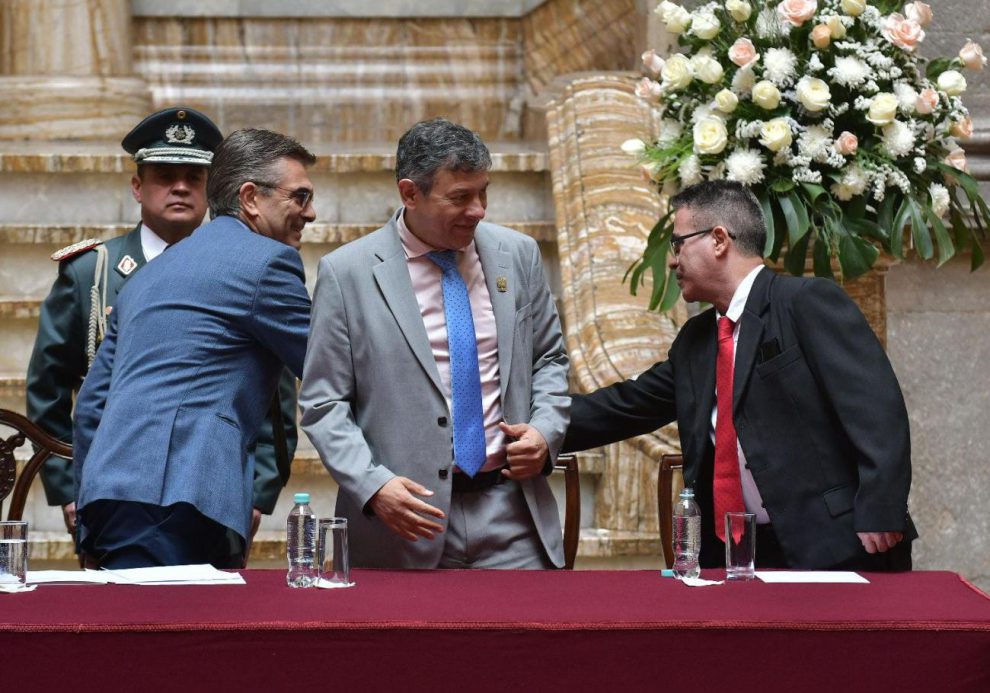 El Presidente Paz y el Fiscal General interino Urioste