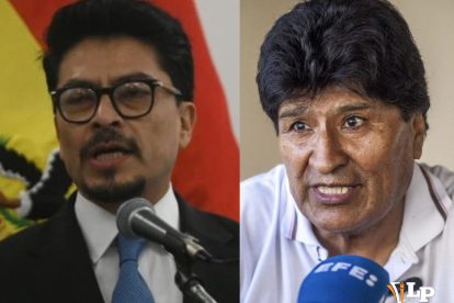 El ministro de la Presidencia, Fernando Aramayo (iz) y el expresidente Evo Morales (d)