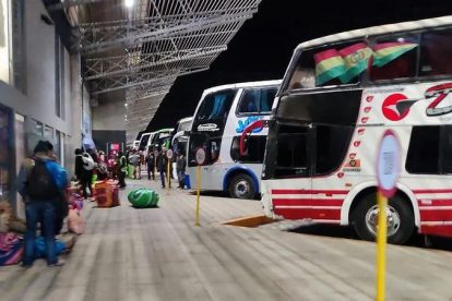 Gobierno, ATT y transportistas se reúnen este miércoles para fijar el nuevo costo de los pasajes interdepartamentales