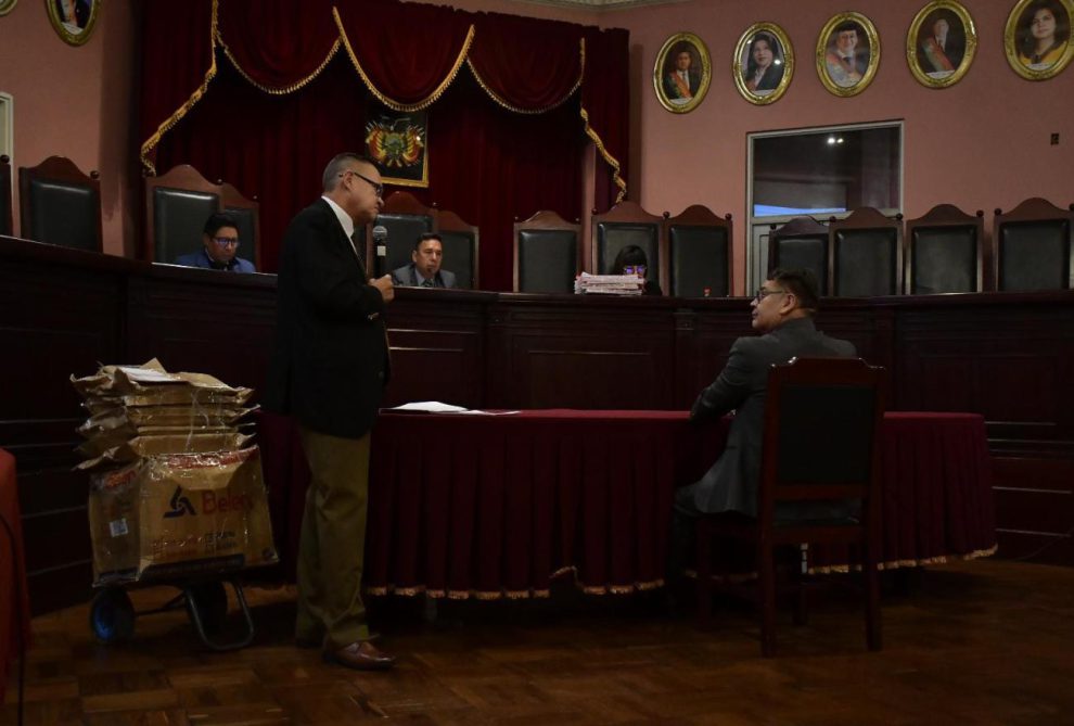 Exviceministro Jhonny Aguilera quedó arrestado tras brindar declaración