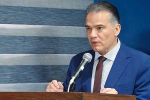 El ministro de Defensa, Ernesto Justiniano
