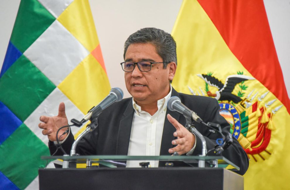 El vocero presidencial en conferencia de prensa
