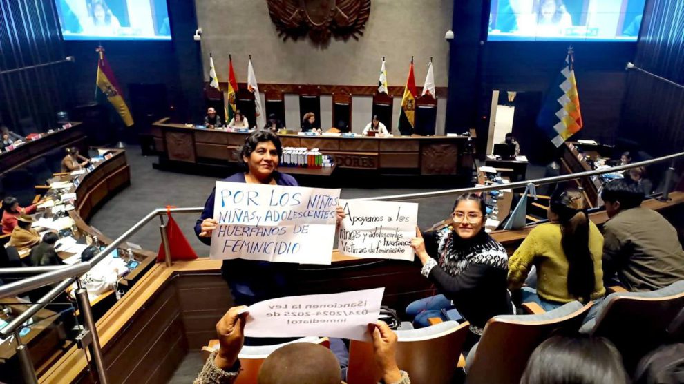 Personas en la asamblea legislativa