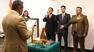 Acto de posesión de los nuevos viceministros en el Ministerio de Gobierno