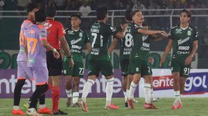 División Profesional 2026, Club Oriente Petrolero, FC Universitario