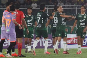 División Profesional 2026, Club Oriente Petrolero, FC Universitario