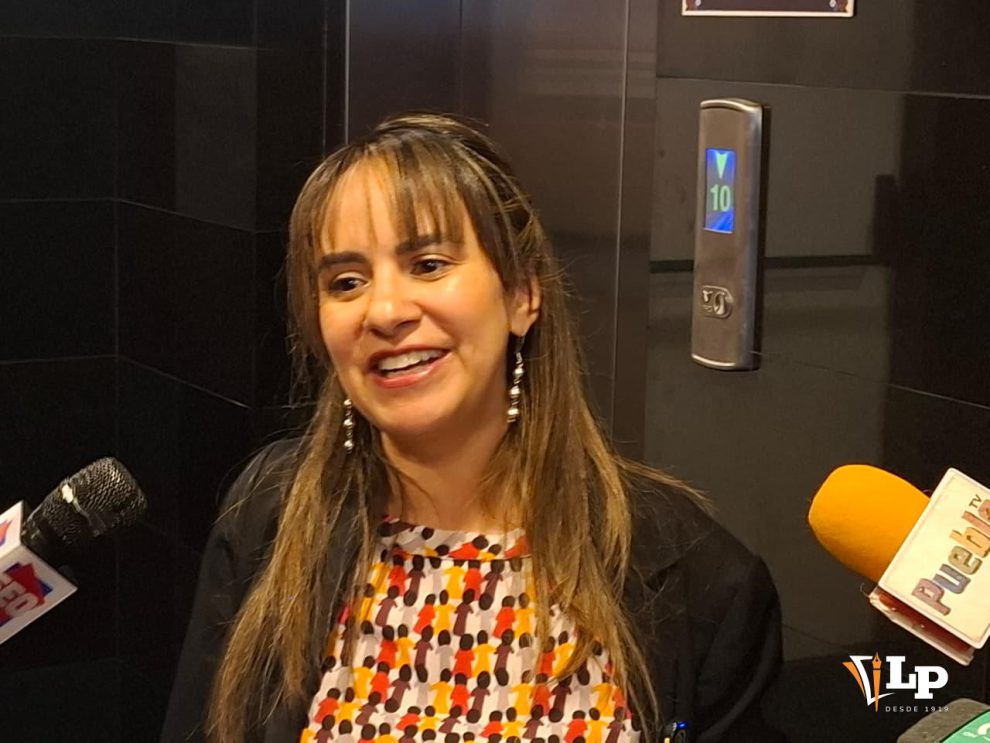 La diputada Herbas en conferencia de prensa