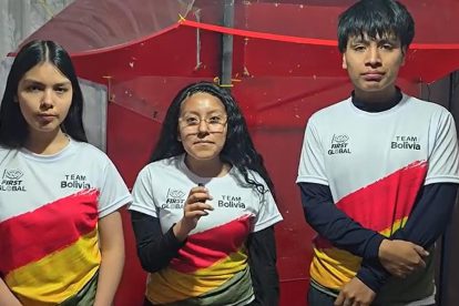 Tres adolescentes