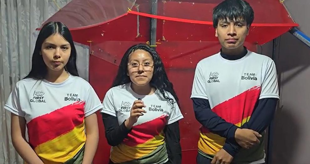 Tres adolescentes