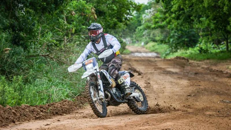 Corredor de motocicleta