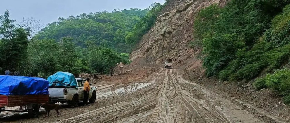Carretera de tierra