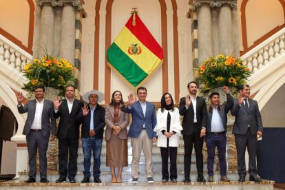 El presidente Rodrigo Paz y gobernadores