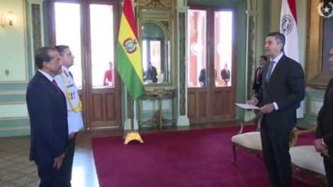 Luis Fernando Camacho presentó sus cartas credenciales como embajador de Bolivia en Paraguay.