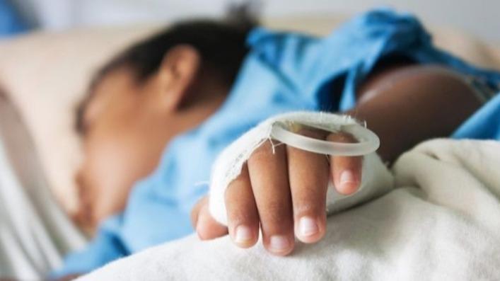 Menor de tres años permanece en terapia intensiva tras sufrir una severa agresión.