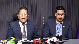 Edwin Sarmiento (i) y Daniel Portales