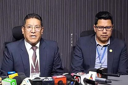 Edwin Sarmiento (i) y Daniel Portales