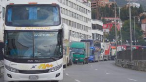 Fila de transporte de alto tonelaje
