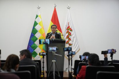 El vocero presidencial, José Luis Gálvez, en una conferencia de prensa