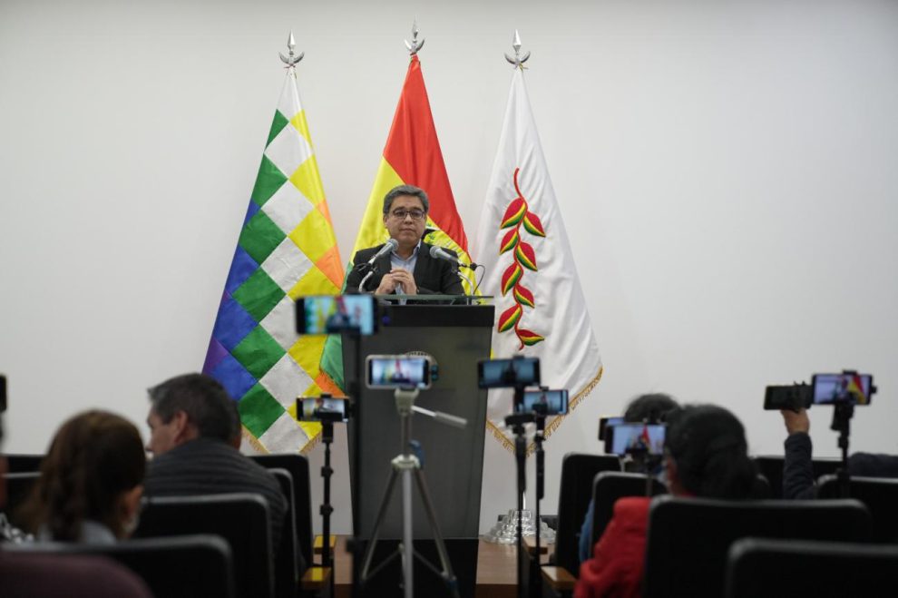 El vocero presidencial, José Luis Gálvez, en una conferencia de prensa