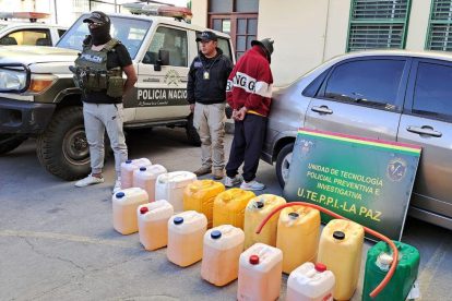 gasolina en bidones