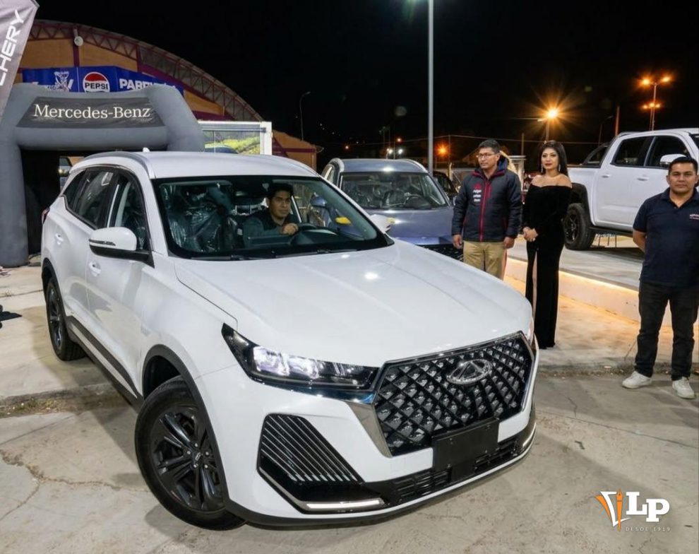 Entrega oficial de la primera vagoneta cero kilómetros vendida por Donnel Motors S.R.L. en Expoteco 2026