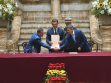 El Presidente Paz promulgó la ley en ambientes del Palacio Quemado