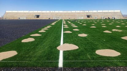 Estadio de la AFO, Colocado del Césped Sintético, Programarán partidos oficiales