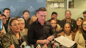 El diputado López en conferencia de prensa