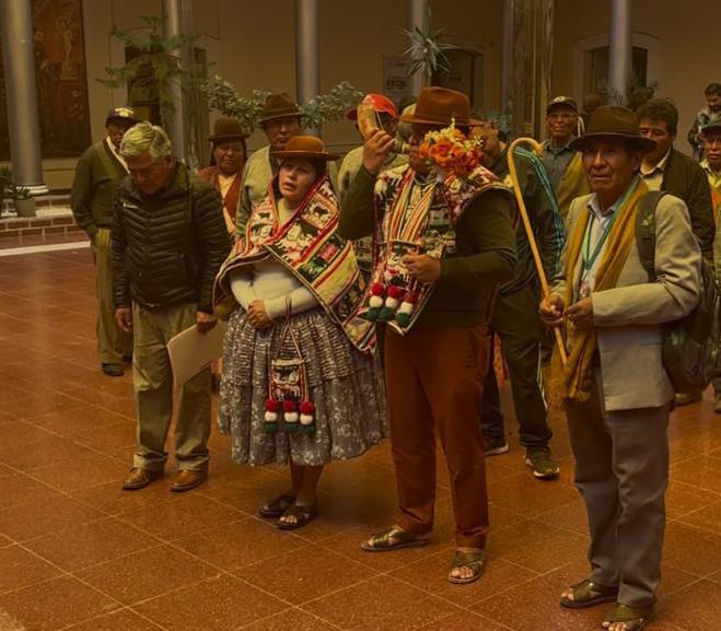 autoridades del municipio de Huachacalla