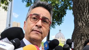 El Cónsul de Bolivia en Chile en conferencia de prensa