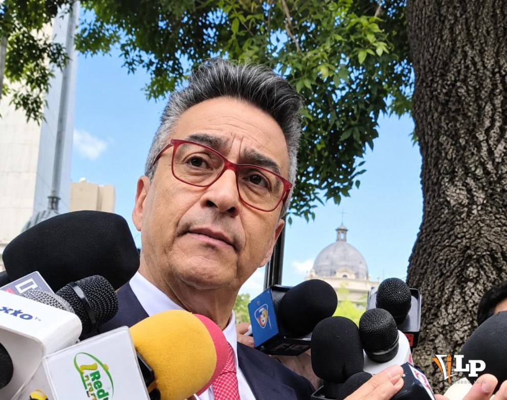 El Cónsul de Bolivia en Chile en conferencia de prensa