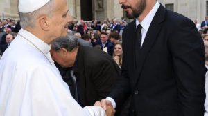 El papa León XIV y el gobernador Juan Pablo Velasco